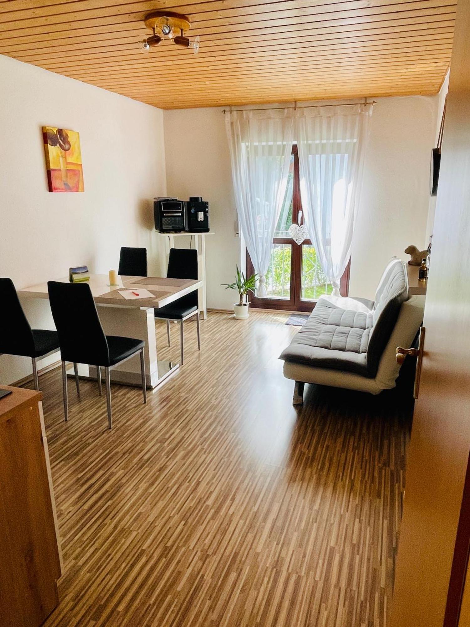 Kleine Ein Zimmer Wohnung Mit Gartenanlage Salem  Ngoại thất bức ảnh