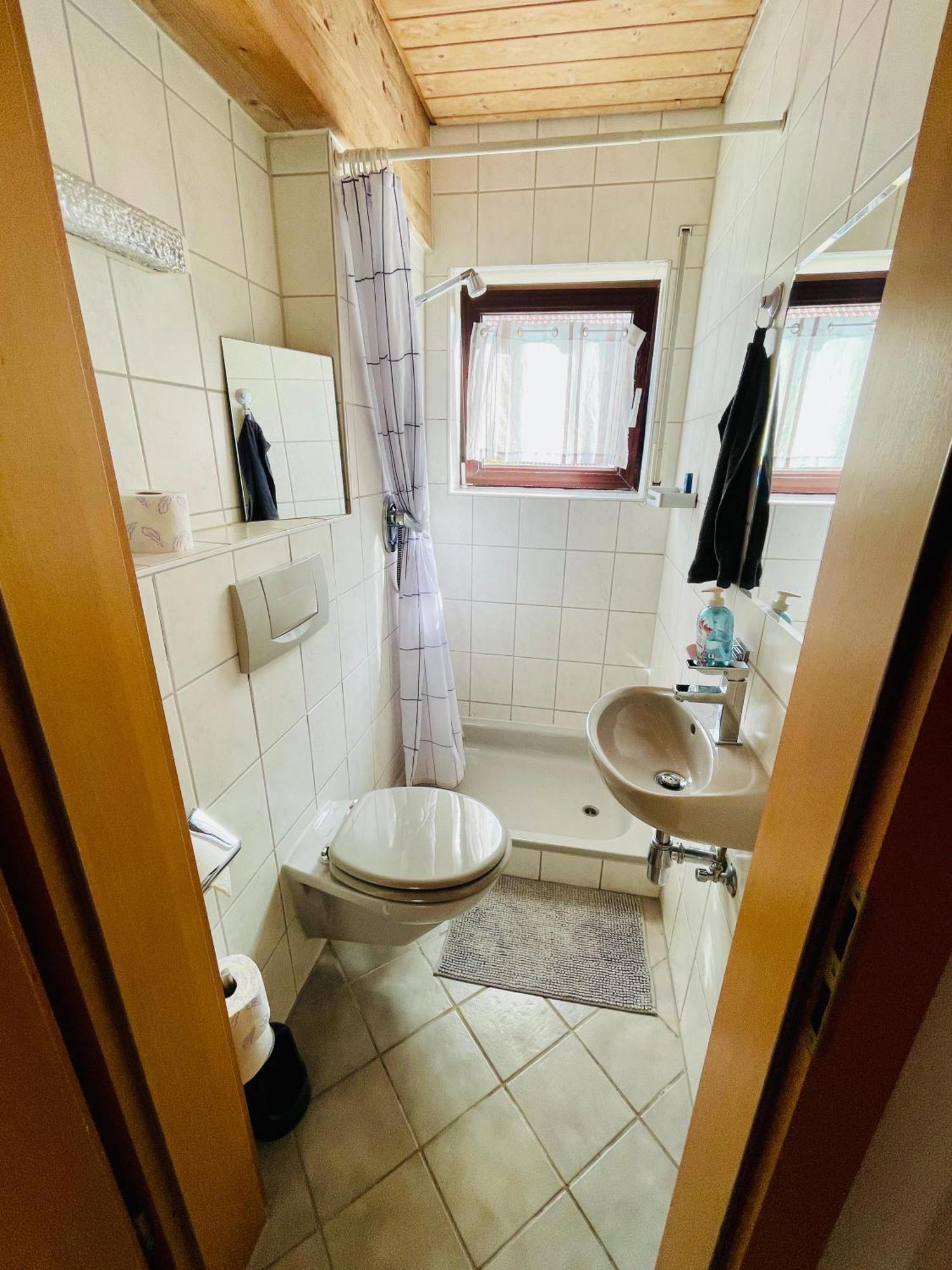 Kleine Ein Zimmer Wohnung Mit Gartenanlage Salem  Ngoại thất bức ảnh