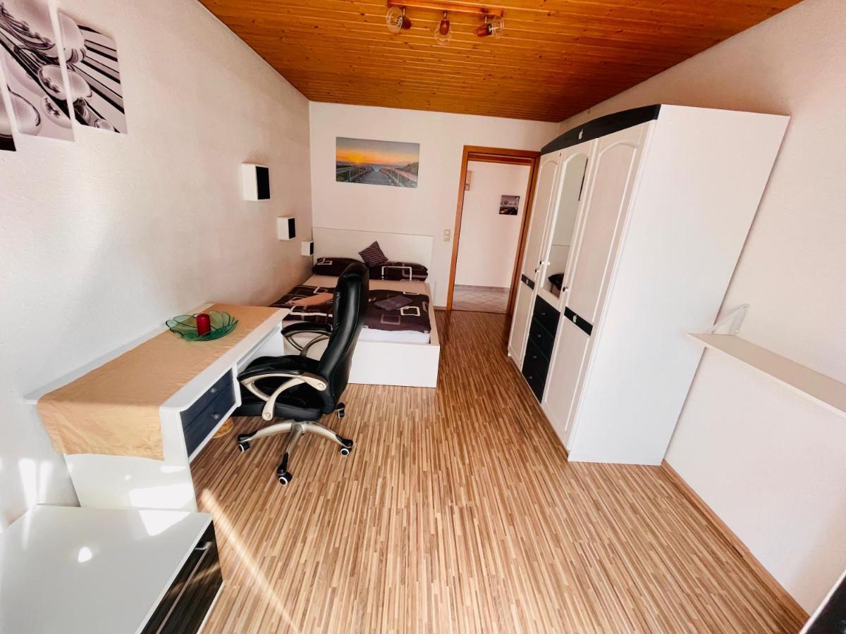 Kleine Ein Zimmer Wohnung Mit Gartenanlage Salem  Ngoại thất bức ảnh